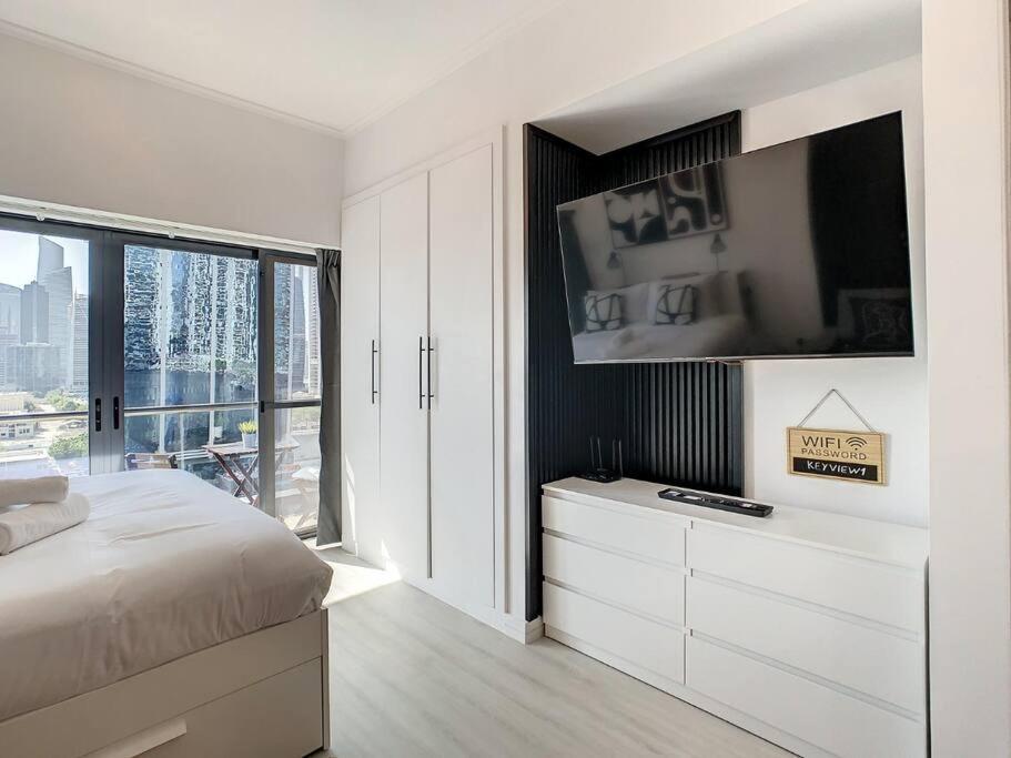 Luxury Modern Studio In Jlt With Amazing View & Rooftop Pool - Sleeps 3 Dubaï Extérieur photo
