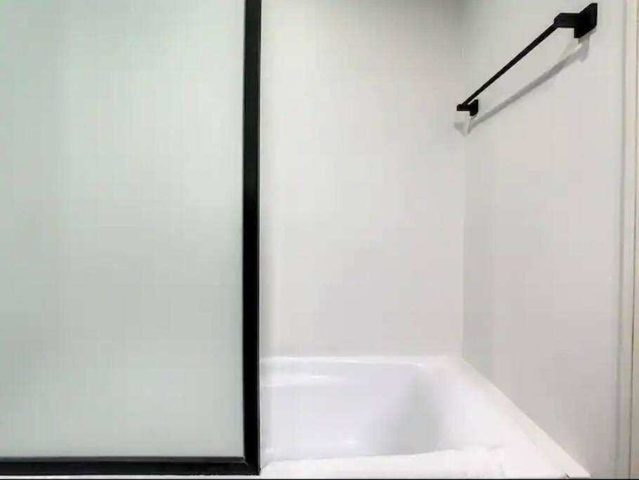 Luxury Modern Studio In Jlt With Amazing View & Rooftop Pool - Sleeps 3 Dubaï Extérieur photo