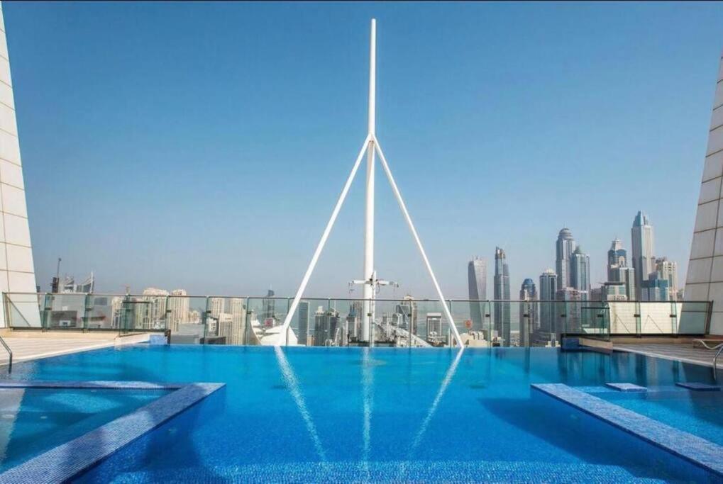 Luxury Modern Studio In Jlt With Amazing View & Rooftop Pool - Sleeps 3 Dubaï Extérieur photo
