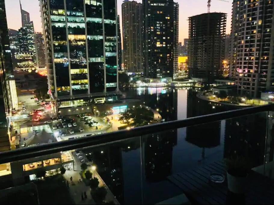 Luxury Modern Studio In Jlt With Amazing View & Rooftop Pool - Sleeps 3 Dubaï Extérieur photo
