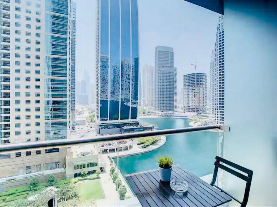 Luxury Modern Studio In Jlt With Amazing View & Rooftop Pool - Sleeps 3 Dubaï Extérieur photo